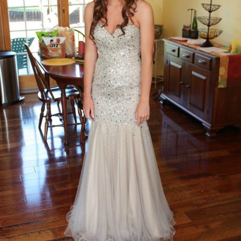 Prom dress